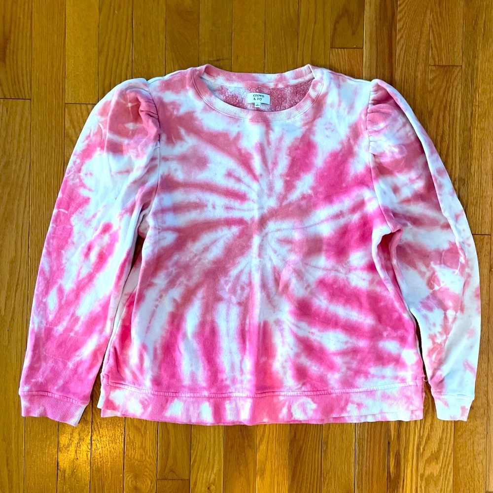 Crown & Ivy Sweatshirt!